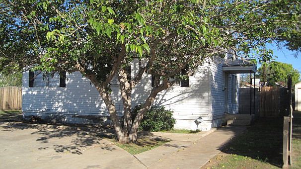 1st image of 218 Monticello Dr
