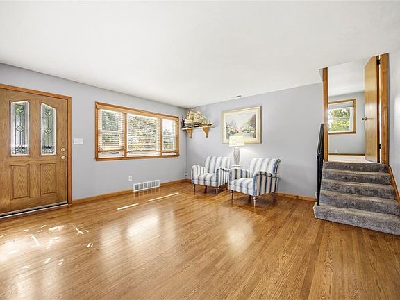 4th image of 4816 Goodman St