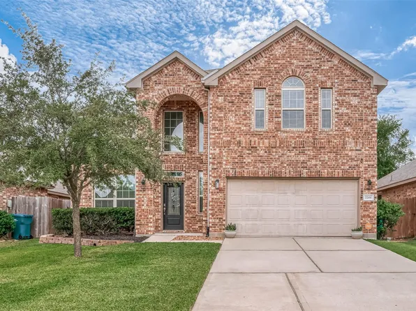 2261 Oak Circle Dr N, Conroe, TX 77301