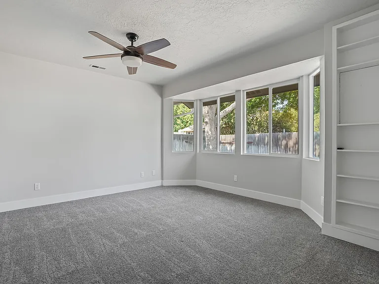2692 W Gemstone Dr — Photo 17