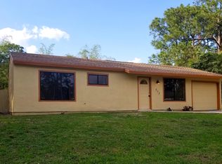 573 Harrison St SW, Palm Bay, FL 32908