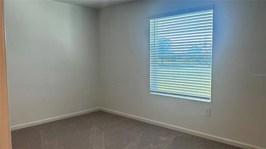 3 bed, 2.5 bath, 1339 sqft, $1,700 — Photo 4