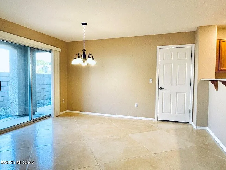 2736 N Neruda Ln — Photo 12