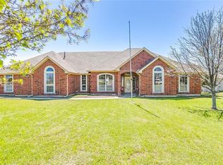 2333 Colt Ln, Crowley, TX 76036