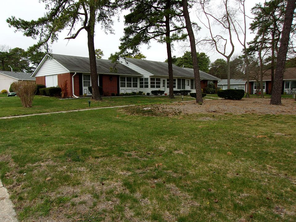 1st image of 636 Plymouth Drive #B
