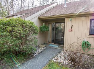 19 Woodrise #19, Falmouth, MA 02540