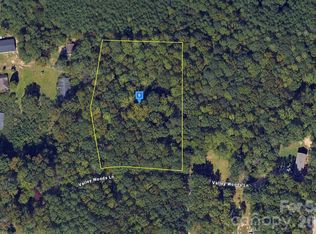 6716 Valley Woods Ln, Cary, NC 27519