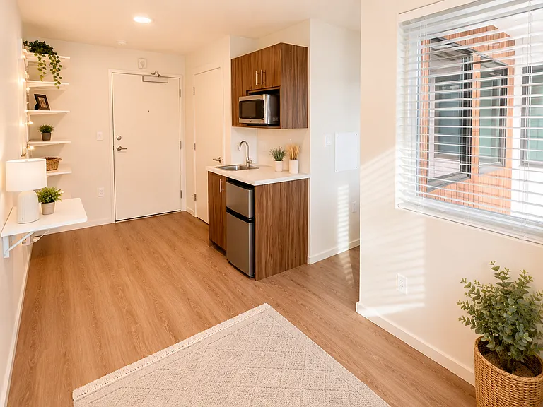 Plaza Apartments — Photo 150