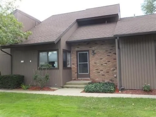 1090 Fleetwood Dr #12B, Northfield, OH 44067