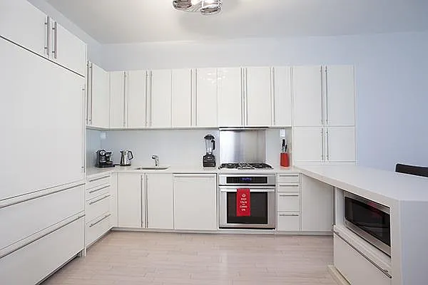 Rented by Engel & Völkers New York City | media 34