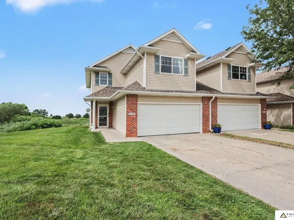 5707 NW 14th St, Lincoln, NE 68521