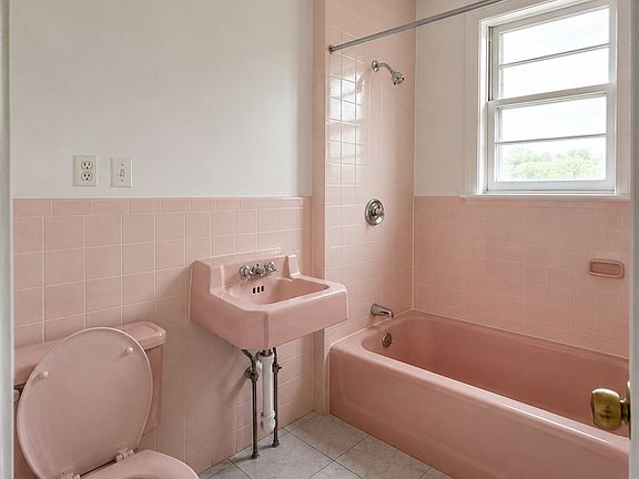 5th image of 54 Brainerd Rd #1