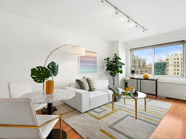 201 West 21st Street image 1 of 7