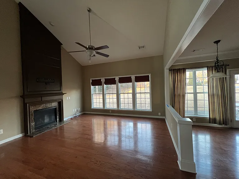 906 Idlewood Dr — Photo 16