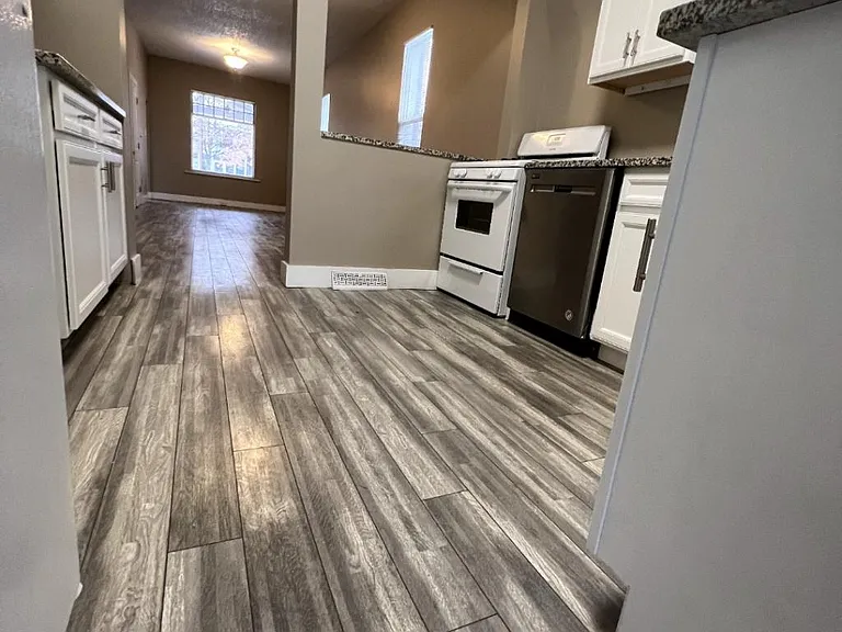 4683 Vine St — Photo 21