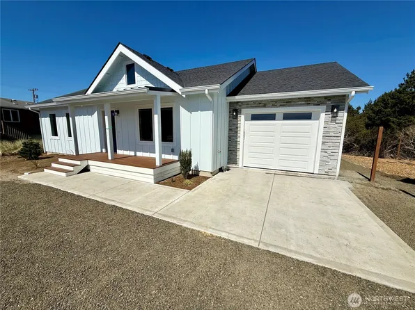 716 Reporter Court, Ocean Shores, WA 98569