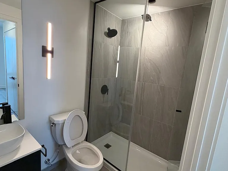 1185 Dupont St S #1909 — Photo 11