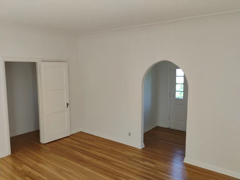 216 1/4 S Poinsettia Pl — Photo 14