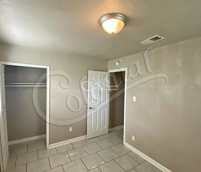 130 E Ruby Rd — Photo 9