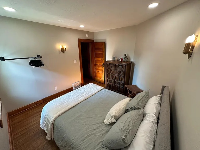 733 Elson Ave — Photo 16