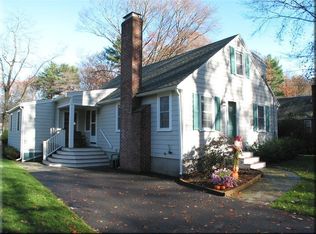 36 Village Ln, South Hamilton, MA 01982