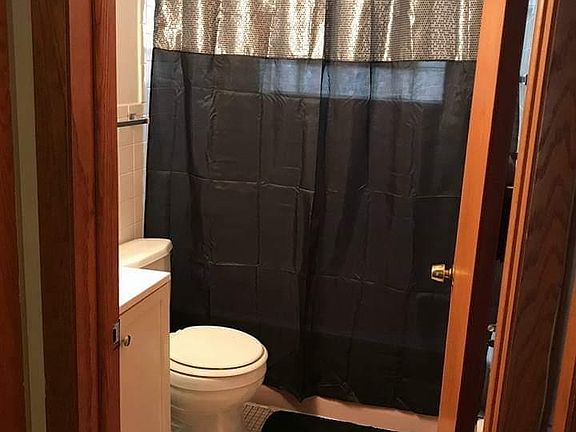 5th image of 2026 N Harlem Ave APT 1R