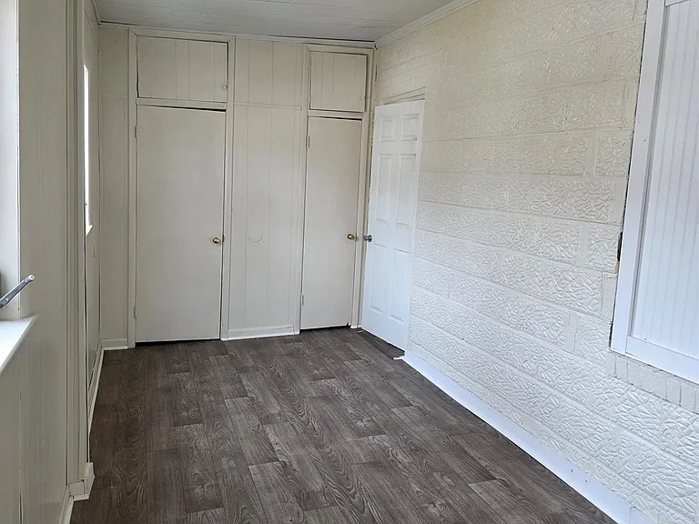 241 S Heber St — Photo 14