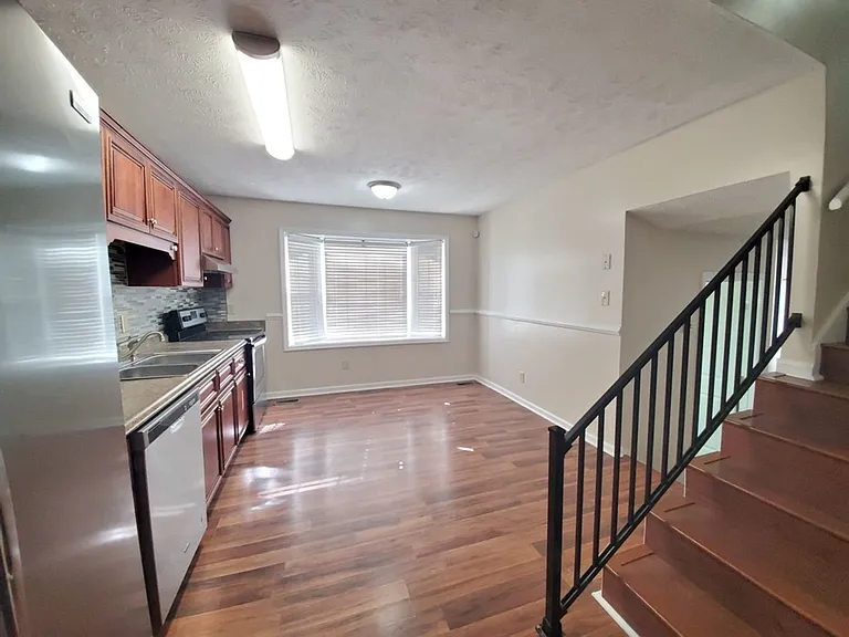 7886 Uriah Dr — Photo 15