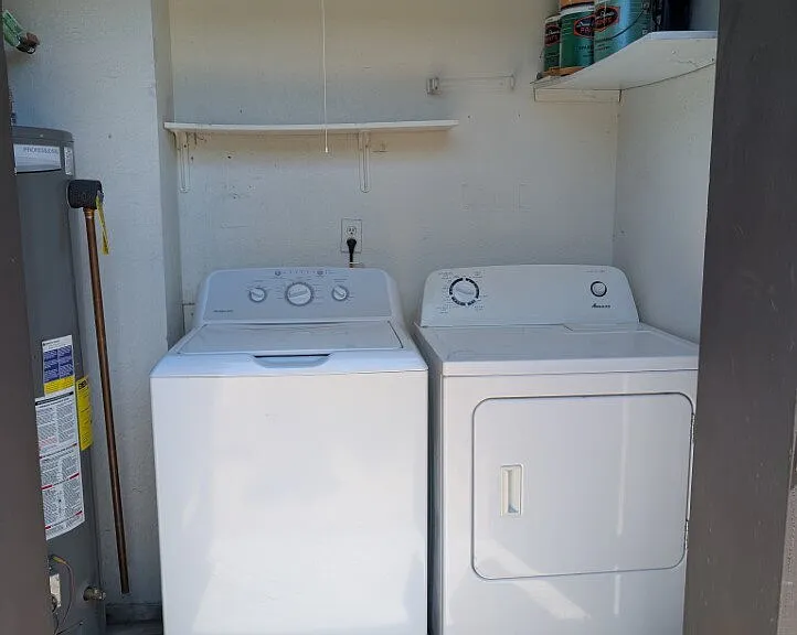 3078 N Cherry Ave — Photo 13
