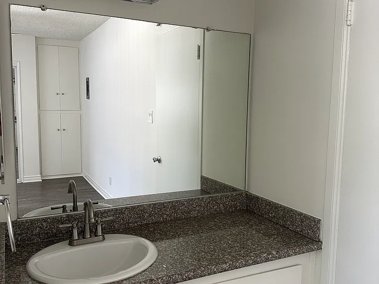 Cornerstone Apartments — Photo 16