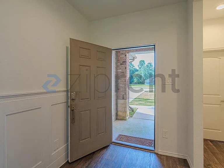 2914 Roman Forest Blvd — Photo 5