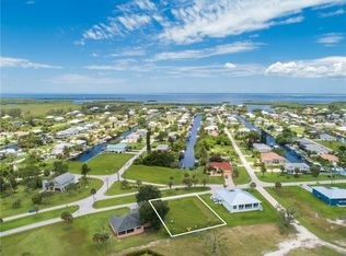 24450 Yacht Club Blvd, Punta Gorda, FL 33955