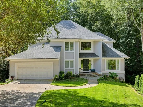 230 Skidaway Ct, Johns Creek, GA 30022