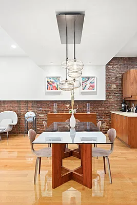 Rented by Compass | media 25