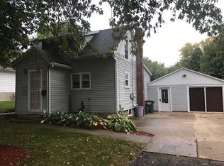 1005 Steinmann St, Dixon, IL 61021
