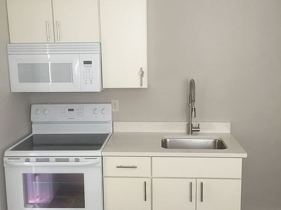 3rd image of 1400 S Center Ave APT 1
