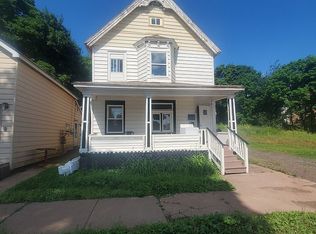 509-511 N 1st St, Ishpeming, MI 49849