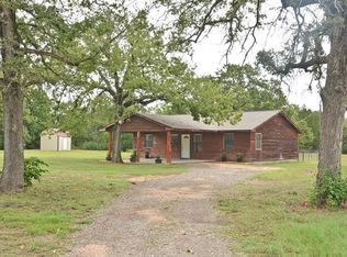 326 Zapalac Rd, Smithville, TX 78957
