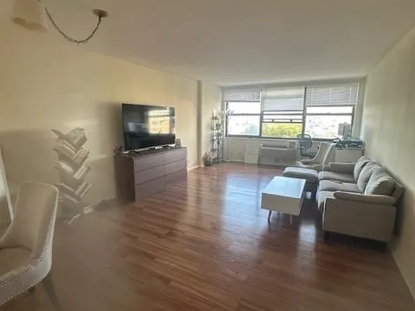 7002 Blvd East image 13 of 22