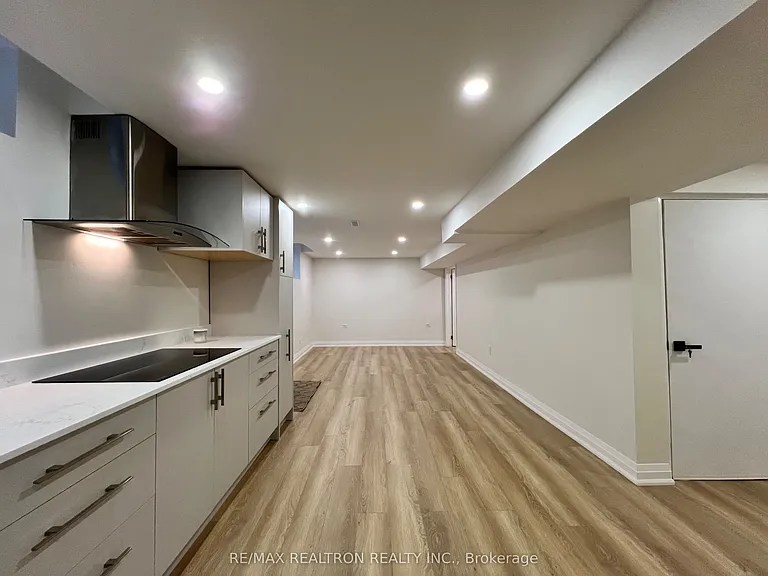 Trillium Dr — Photo 5