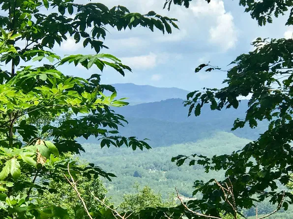 Majestic Cir, Murphy, NC 28906