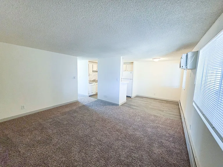 Sunstone Apartments — Photo 17