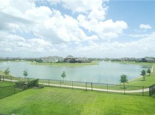 8702 Hollow Banks Ln, Houston, TX 77095