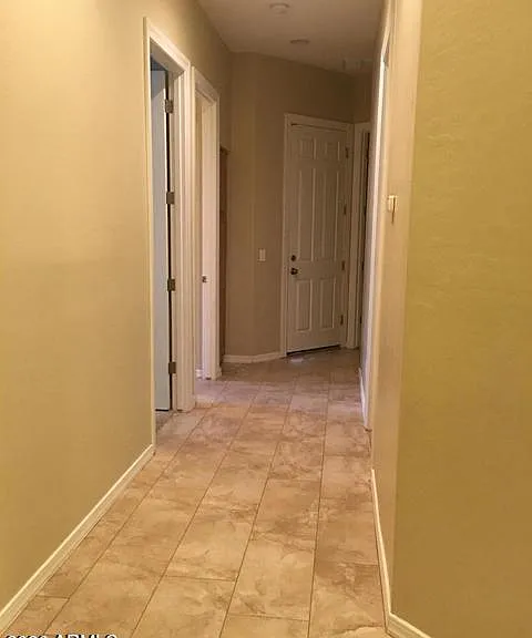 2417 E Iris Dr — Photo 17