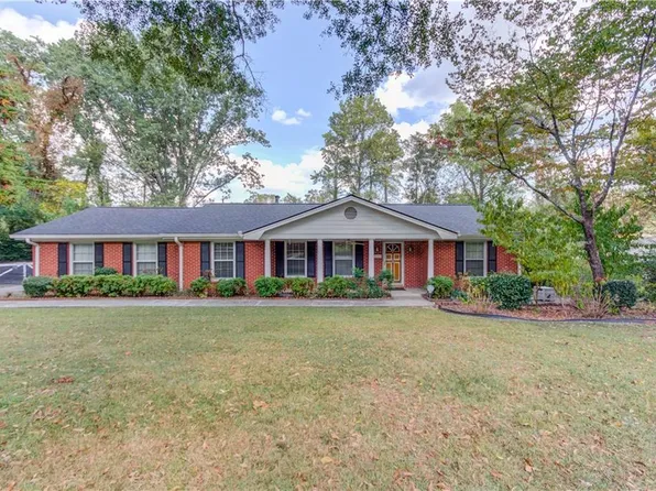 1349 Springwood Dr NW, Conyers, GA 30012