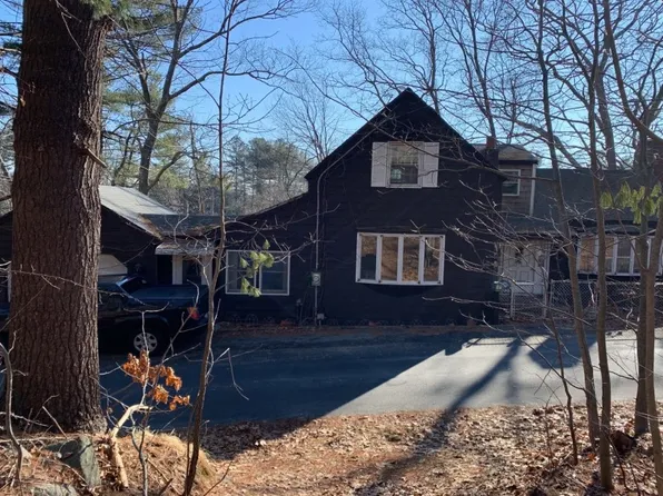 10 Oak Rd, Middleton, MA 01949