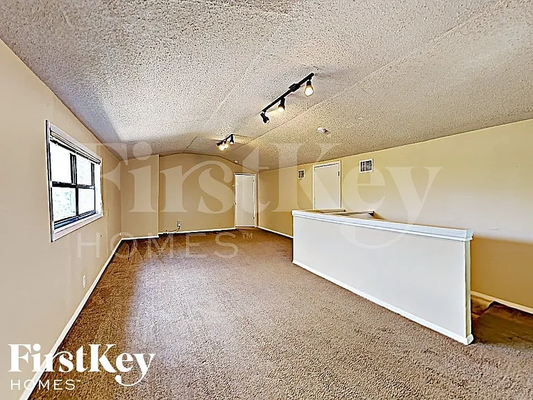 13630 Onyx Ln — Photo 12