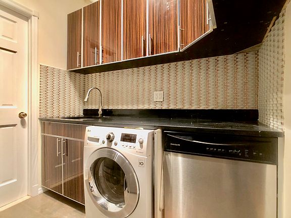 3rd image of 350 E 91st St APT 13
