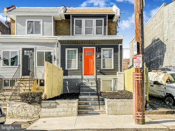 1050 N 46th St, Philadelphia, PA 19131
