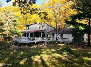4690 Lakeshore Rd, Manistee, MI 49660